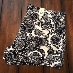 Joe Fresh Navy + White Shorts Size 16 NWT